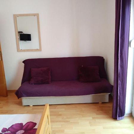 Nives Apartmani Pakoštane Kültér fotó