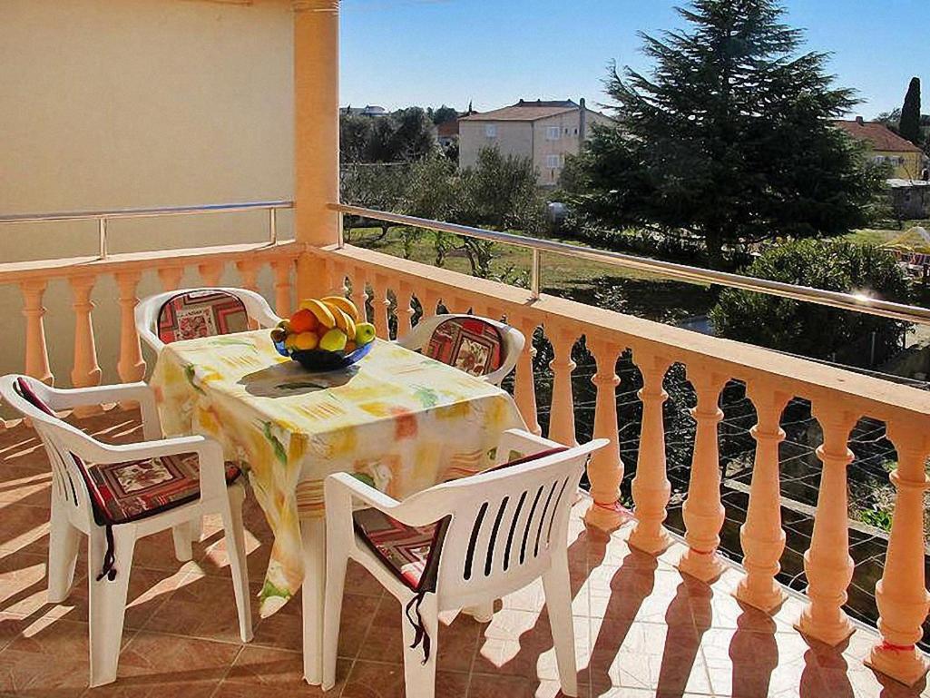 Nives Apartmani Pakoštane Kültér fotó